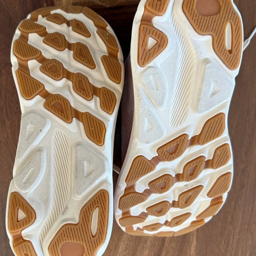 Hoka Clifton 9 Running Shoe Women’s 8.5 M - Picture 5 of 5